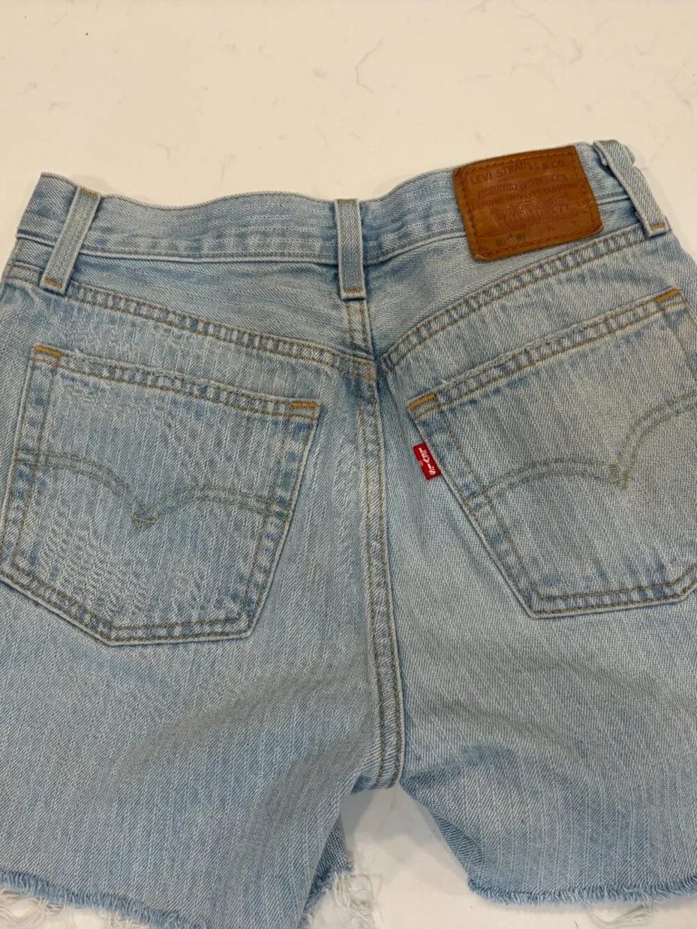 Levi's short